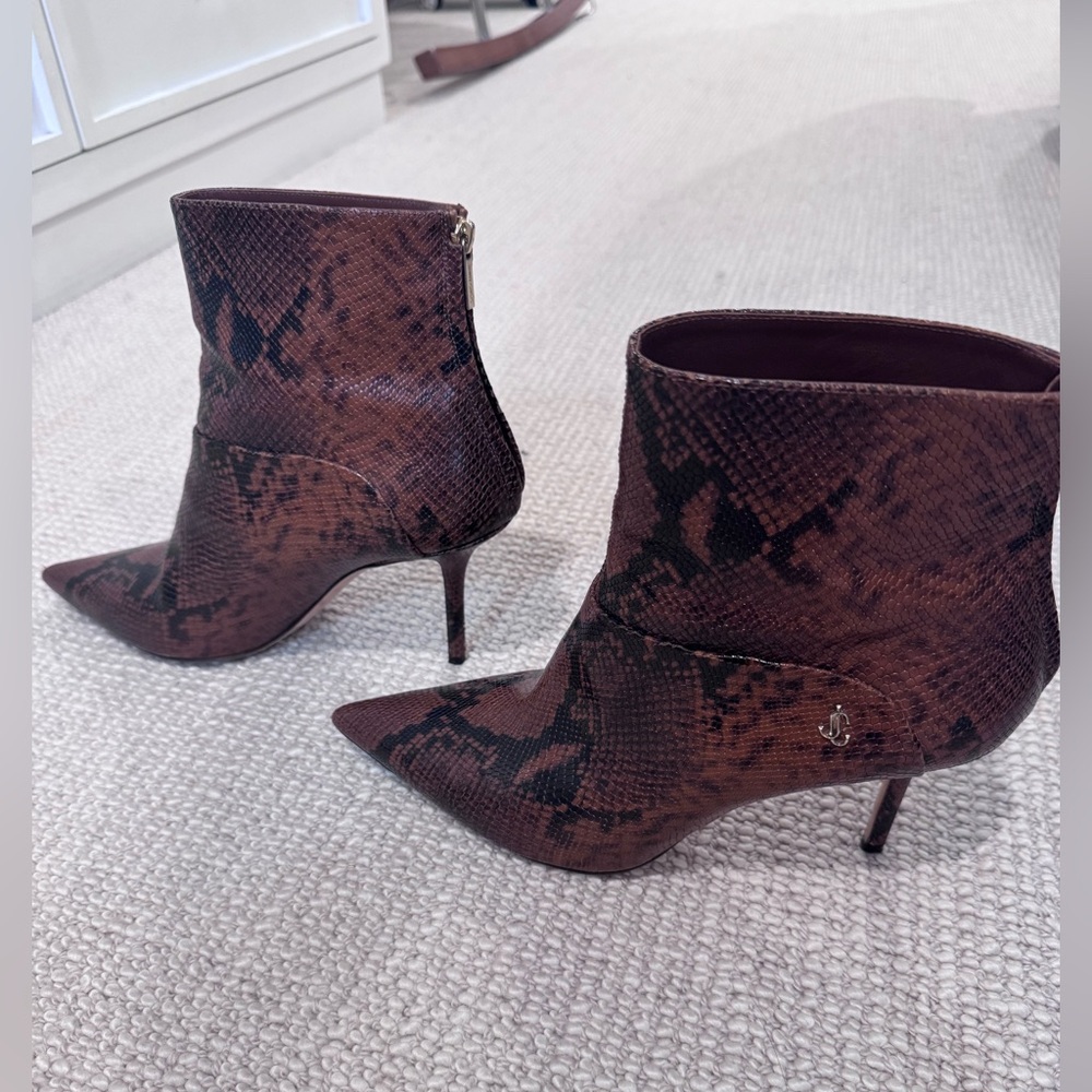 Jimmy Choo 41 Beyla Snakeskin Booties 85mm EUC brown black trendy zip boots